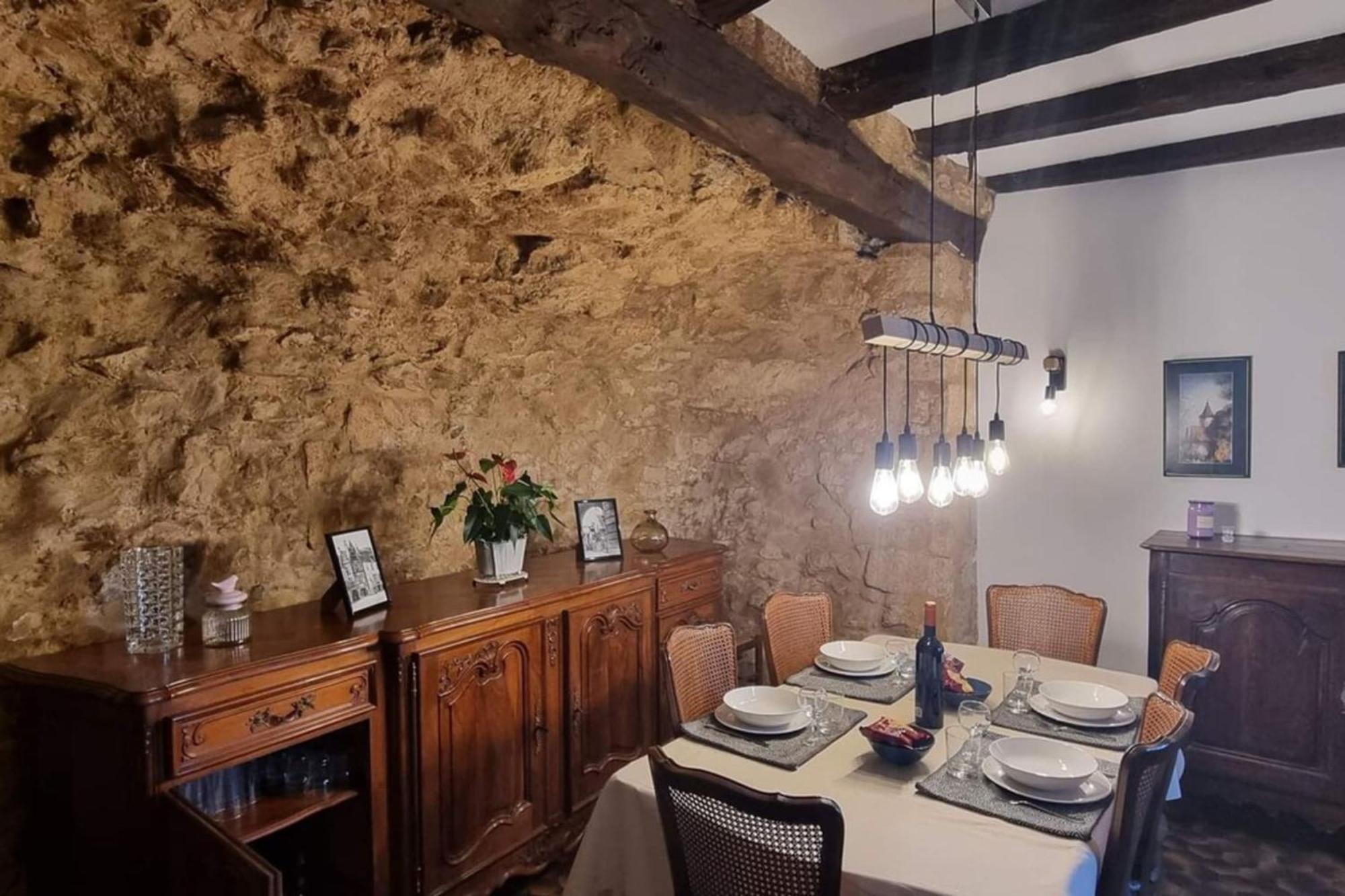 Вилла In The Heart Of Sarlat- Charming & Authentic House Экстерьер фото